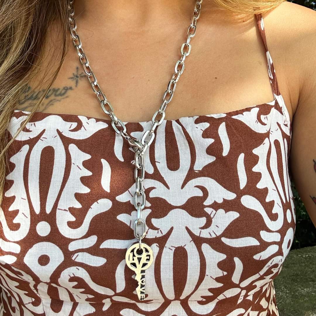 "Desbloqueando el Amor" Necklace