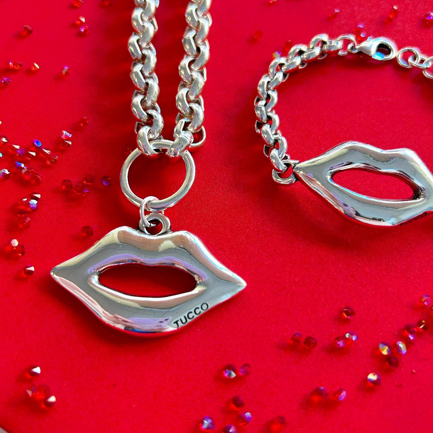 "Kiss Me" Necklace