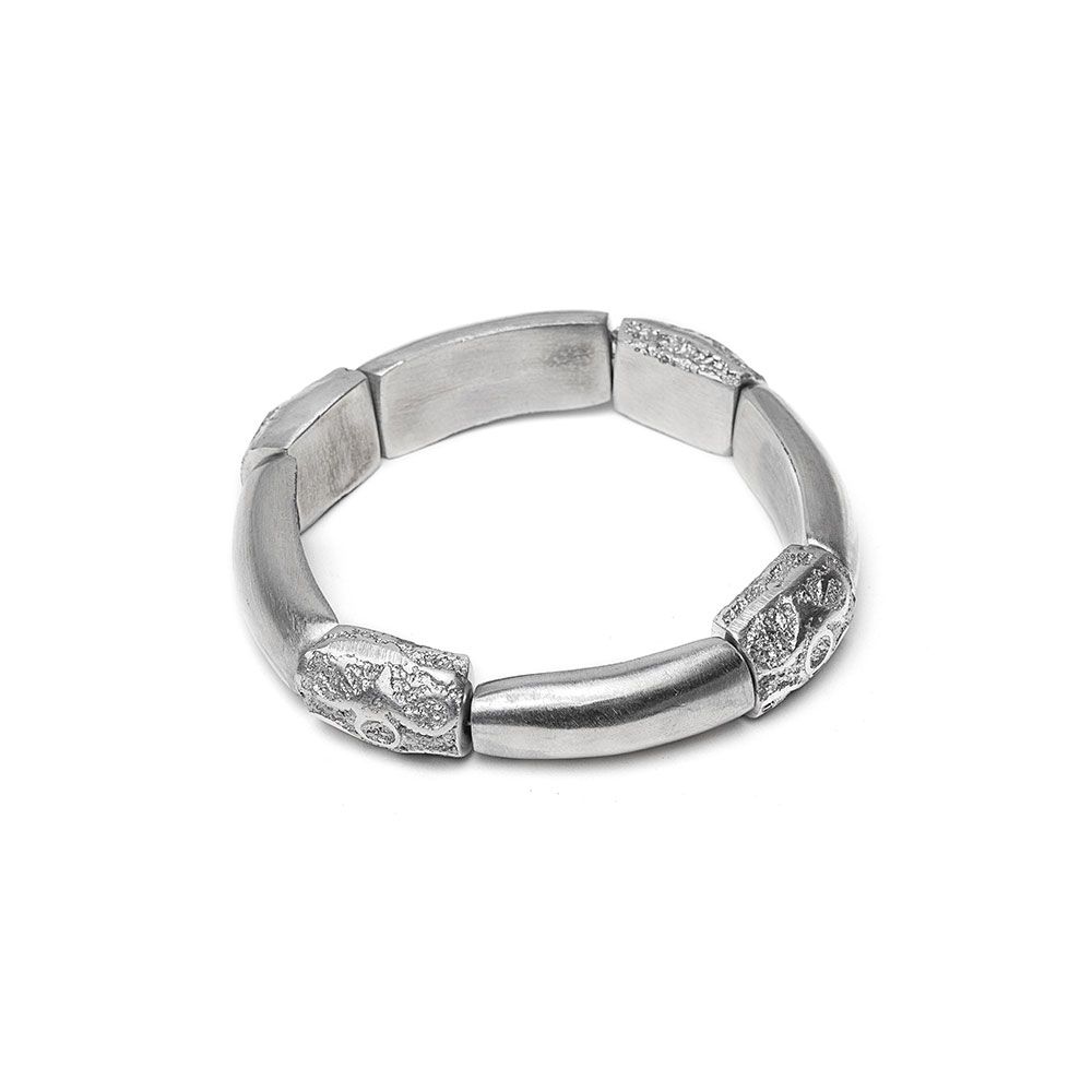 4 Engraved Plates Elastic Bracelet