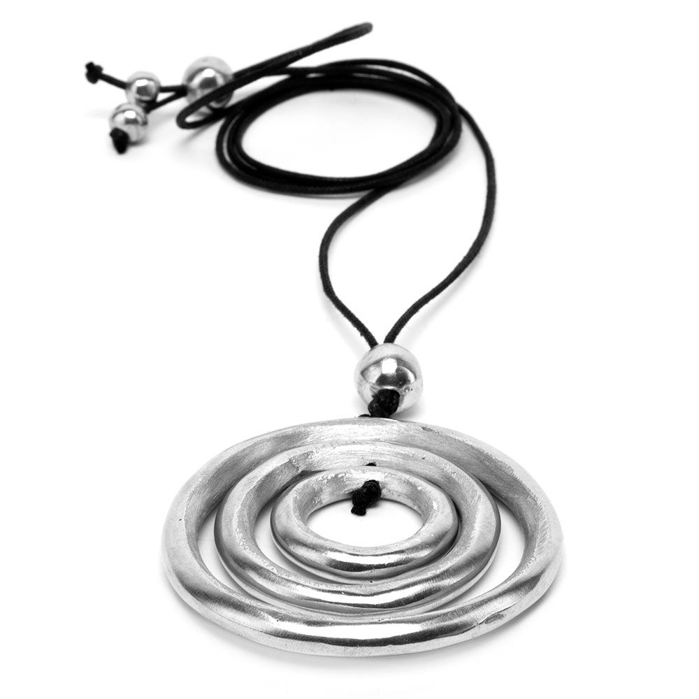 3 Hoops Pendants Necklace