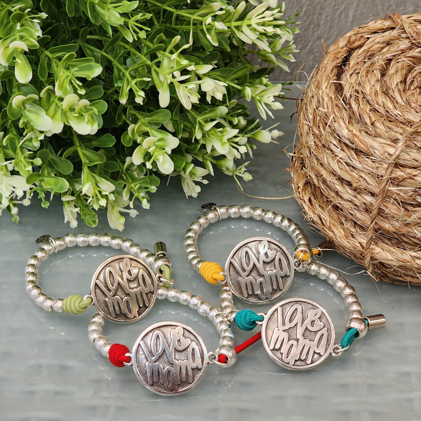 "Love Mamá" Elastic Bracelet