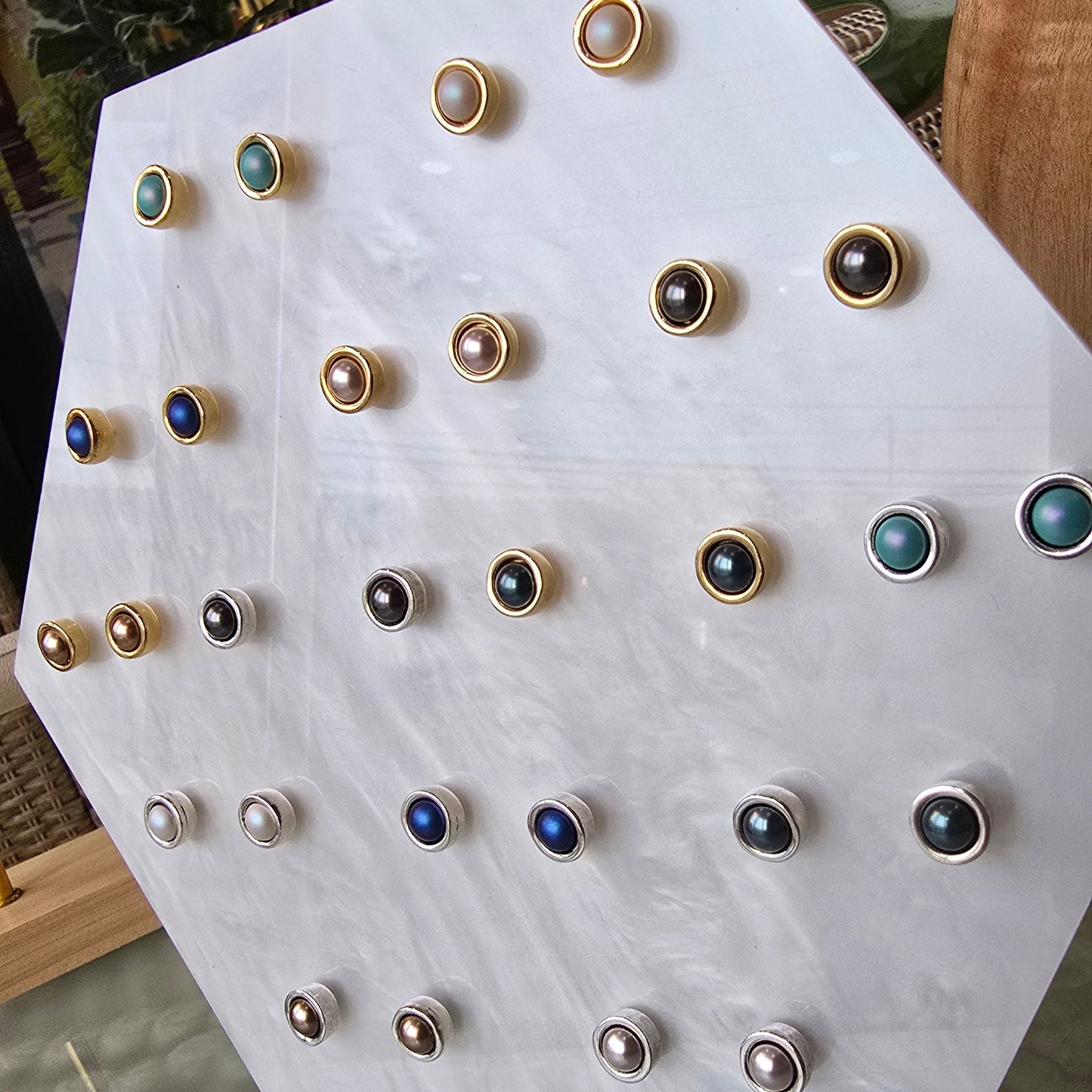 "Menos es Mas" Stud Earrings