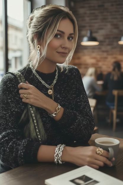 "Ama tu Caos" Earrings