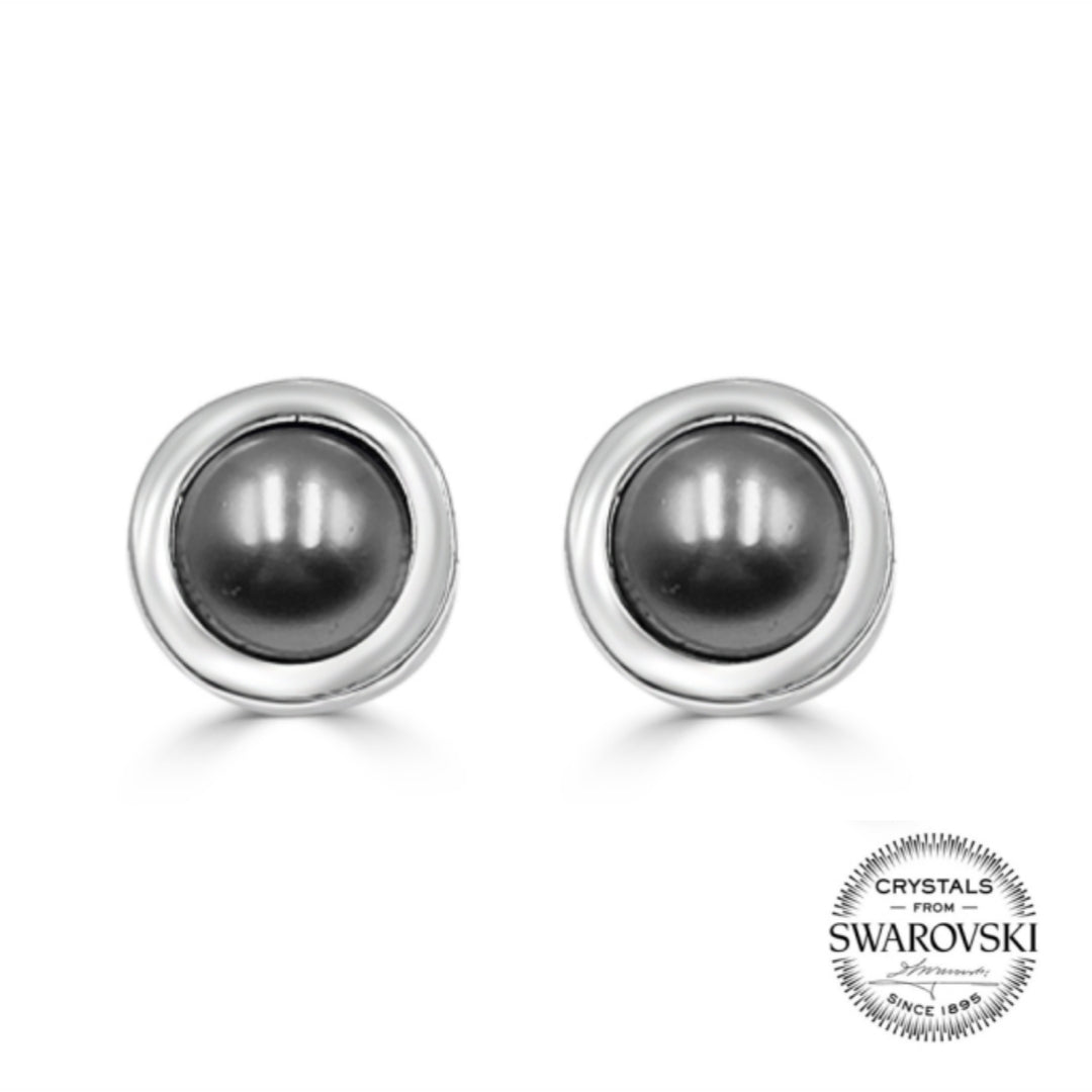 "Menos es Mas" Stud Earrings