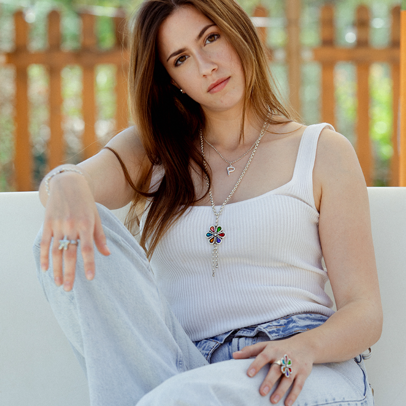 "Pétalos" by Tra-la-ra