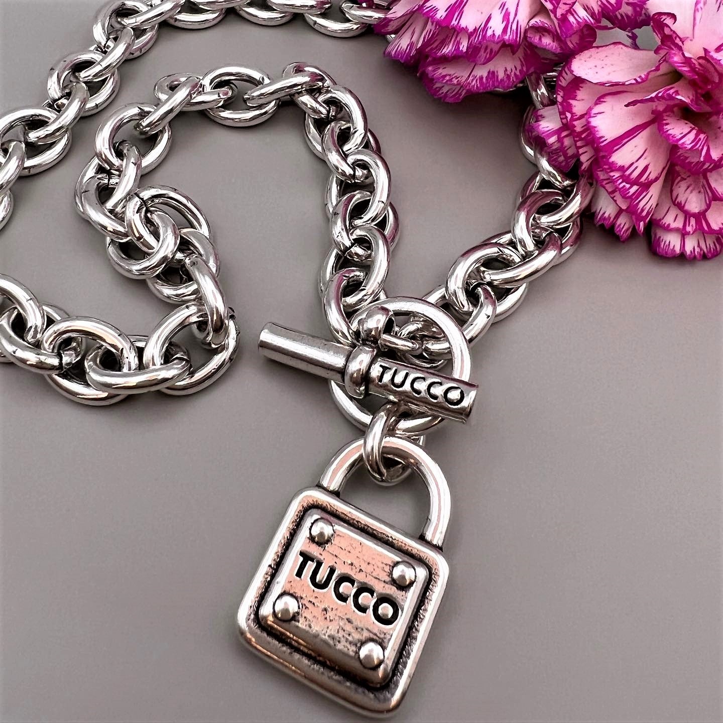 "Closed" Necklace